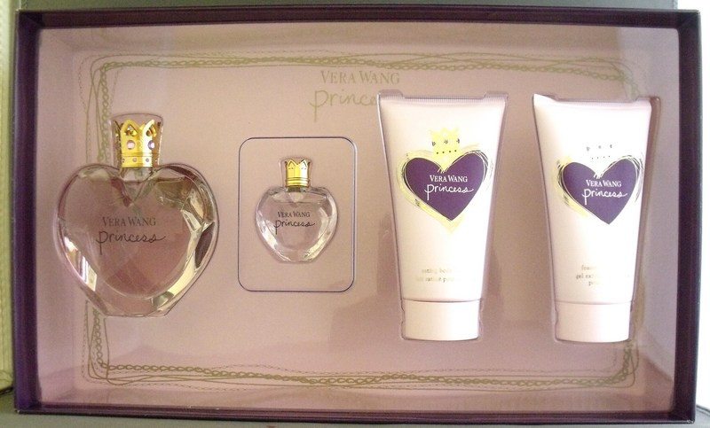 VERA WANG PRINCESS Women's Enchanting Holiday 4-Piece Gift Set